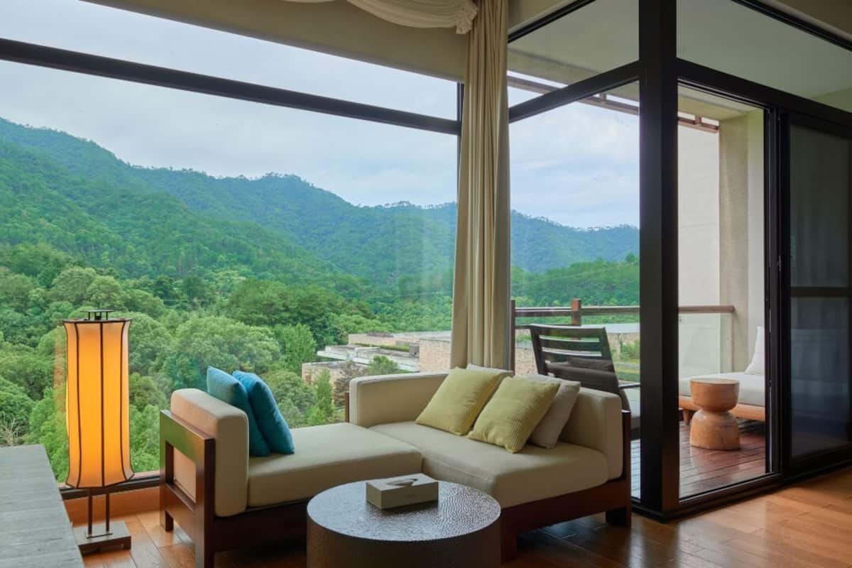 Classic Room, 1 King Bed (Forest View) | 1 bedroom, minibar, in-room safe, desk