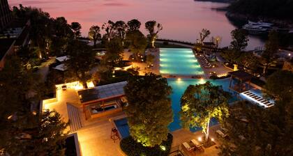 InterContinental One Thousand Island Lake Resort by IHG