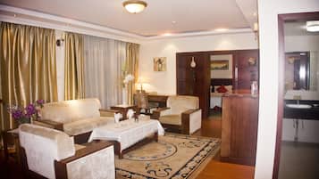 Ropa de cama de alta calidad, edredón y minibar