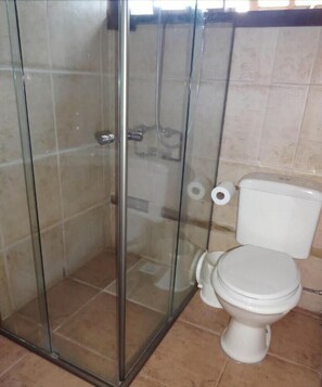 Shower, hair dryer - Pousada Aurora (Paraty)