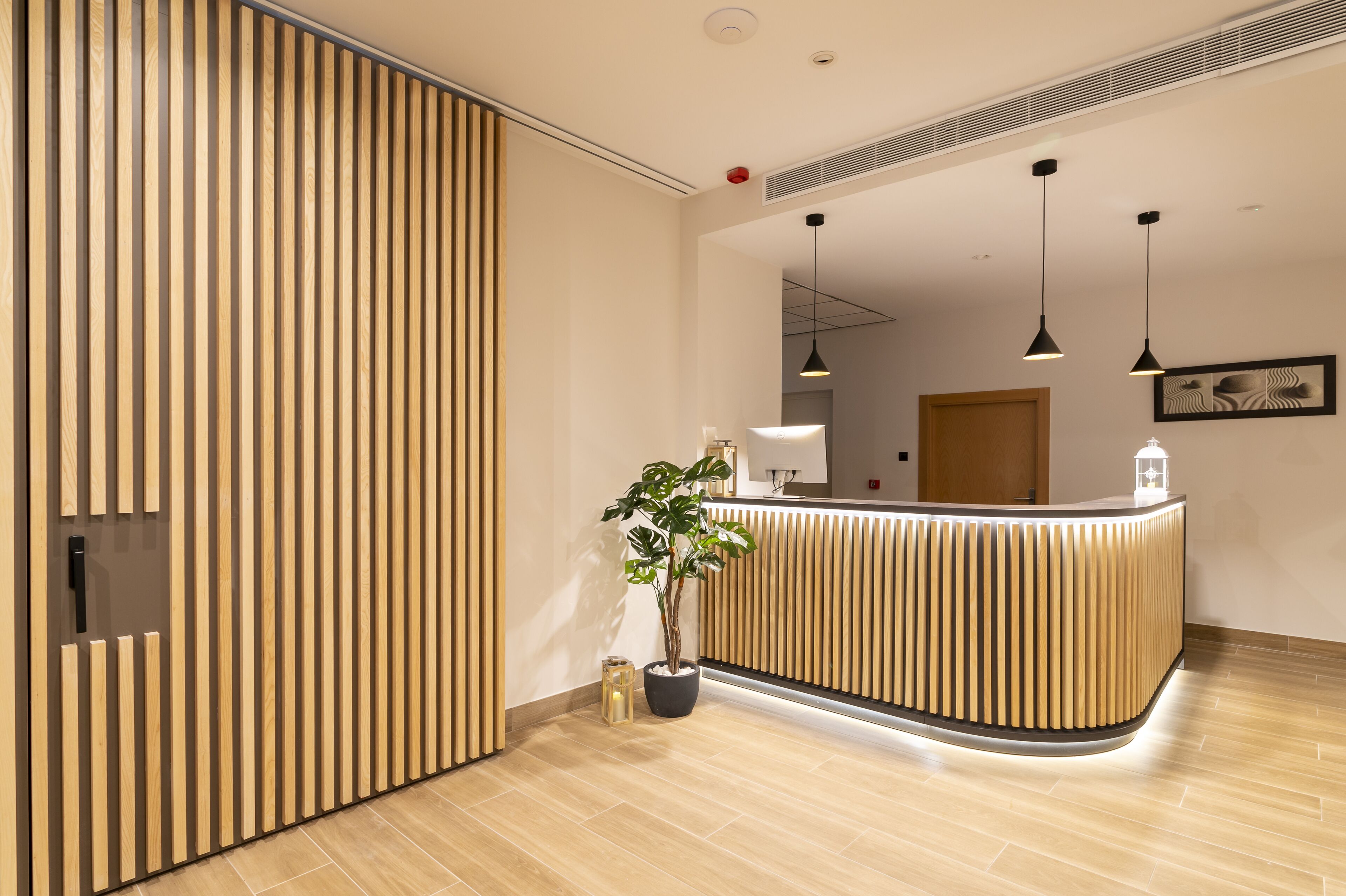 body treatments, aromatherapy, 1 treatment room, massages