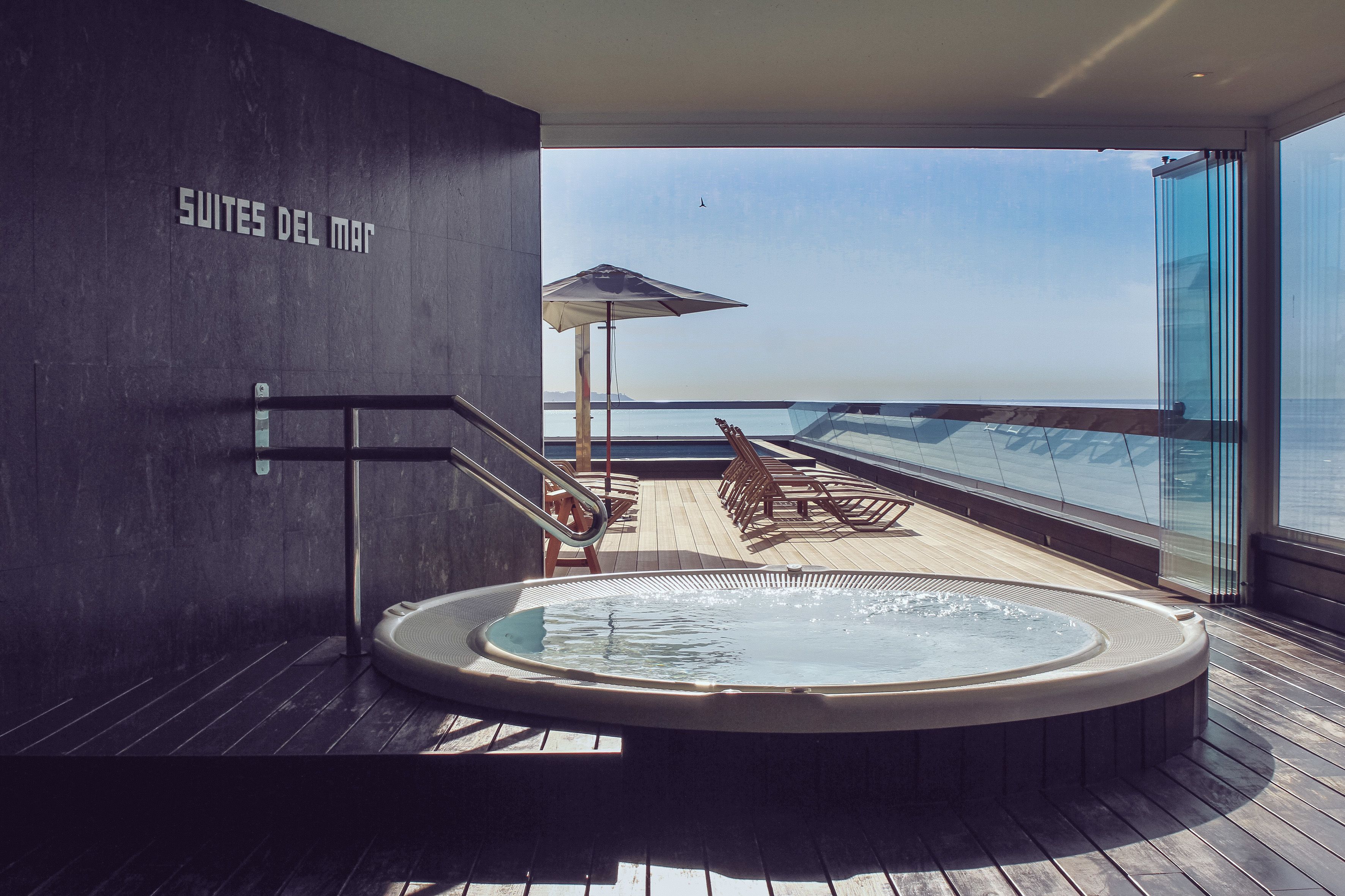 body treatments, aromatherapy, 1 treatment room, massages