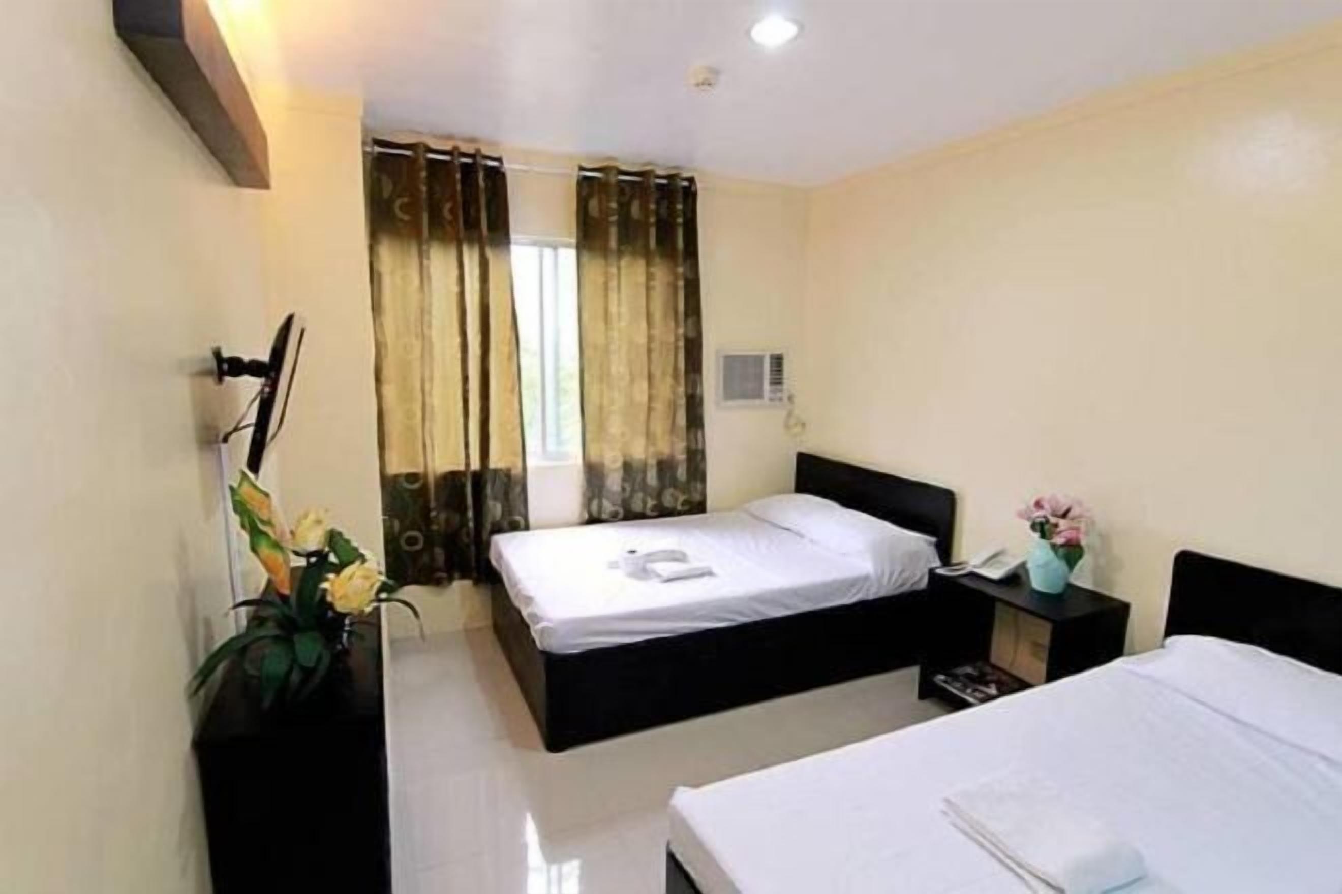 In-room safe, desk, rollaway beds, wheelchair access