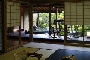 客房, 非吸煙房 (Garden Suite, Open Air Bath) | 客房內保險箱、免費無線上網、床單