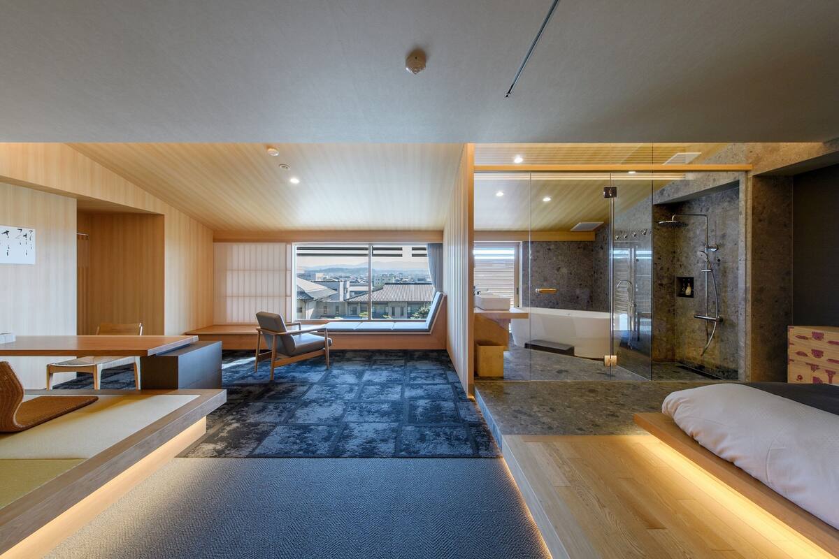 尊荣套房, 无烟房 (Sakura-tei Japanese-Western 70m²) | 客房内保险箱、免费 WiFi、床单