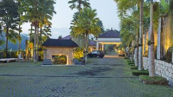 Front of property - evening/night