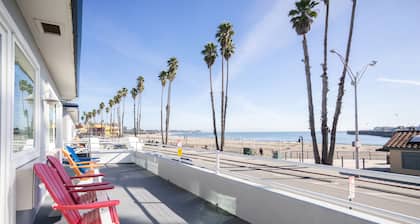 Beach Street Inn and Suites