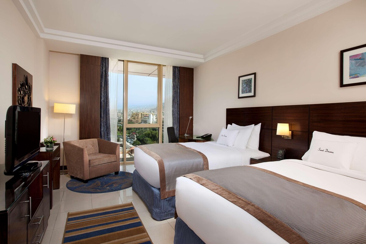 Minibar, in-room safe, desk, soundproofing