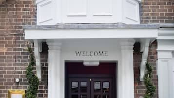 Bagian depan properti