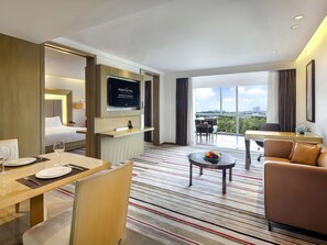 Suite, 1 Bedroom | 1 bedroom, Egyptian cotton sheets, premium bedding, down duvets - Novotel Nanjing East Suning (Nanjing)