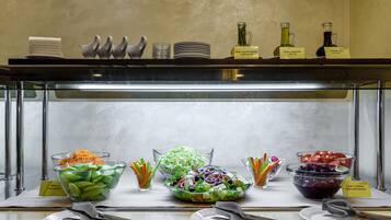 Desayuno buffet incluido todos los días