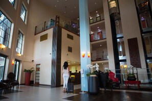 Interior entrance - Royal Torarica Hotel (Paramaribo)