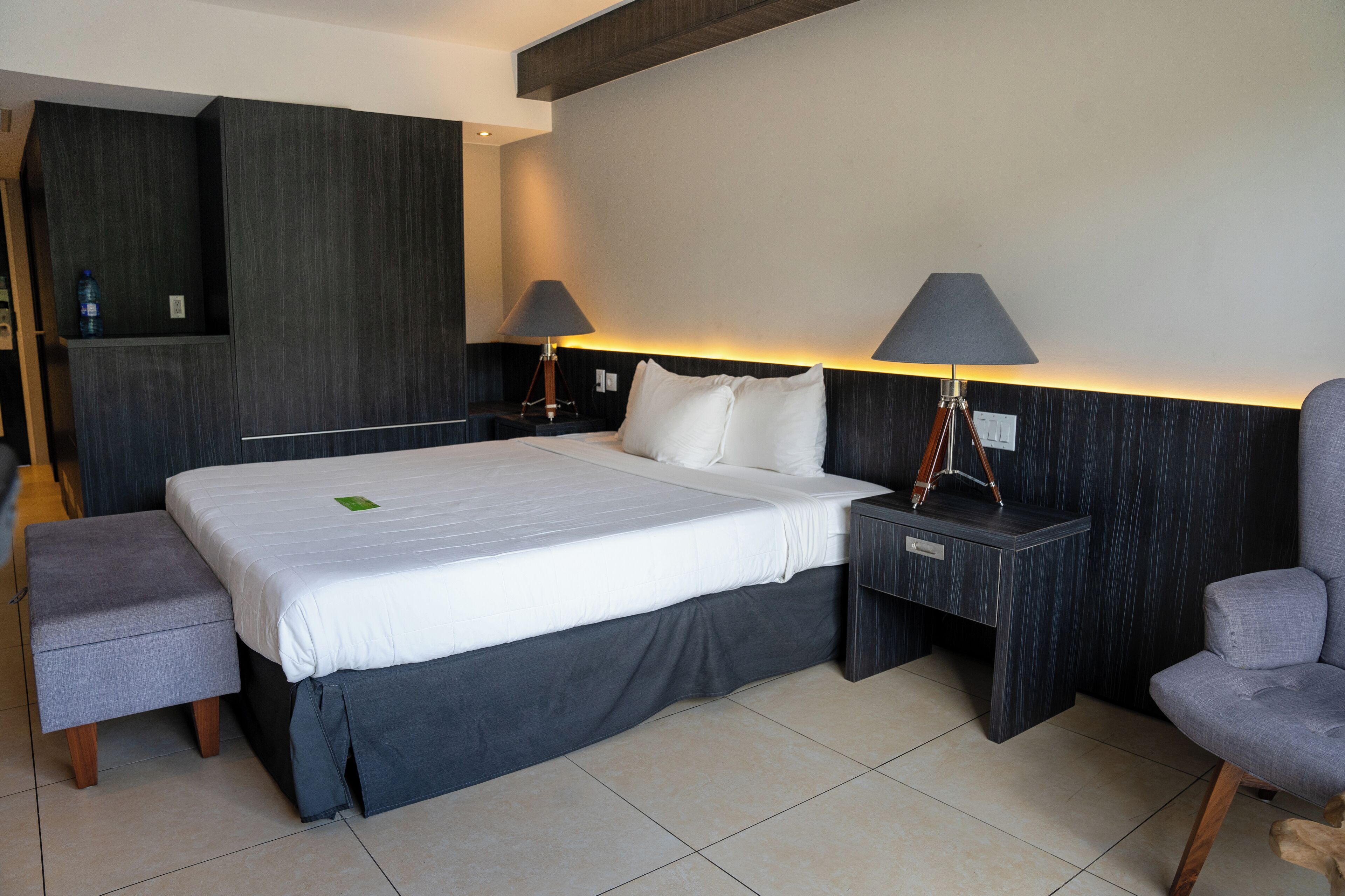 premium bedding, in-room safe, individually furnished, desk