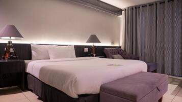 Seprai premium, brankas, dan dilengkapi dengan perabotan berbeda-beda