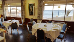 地中海料理、オーシャン ビュー