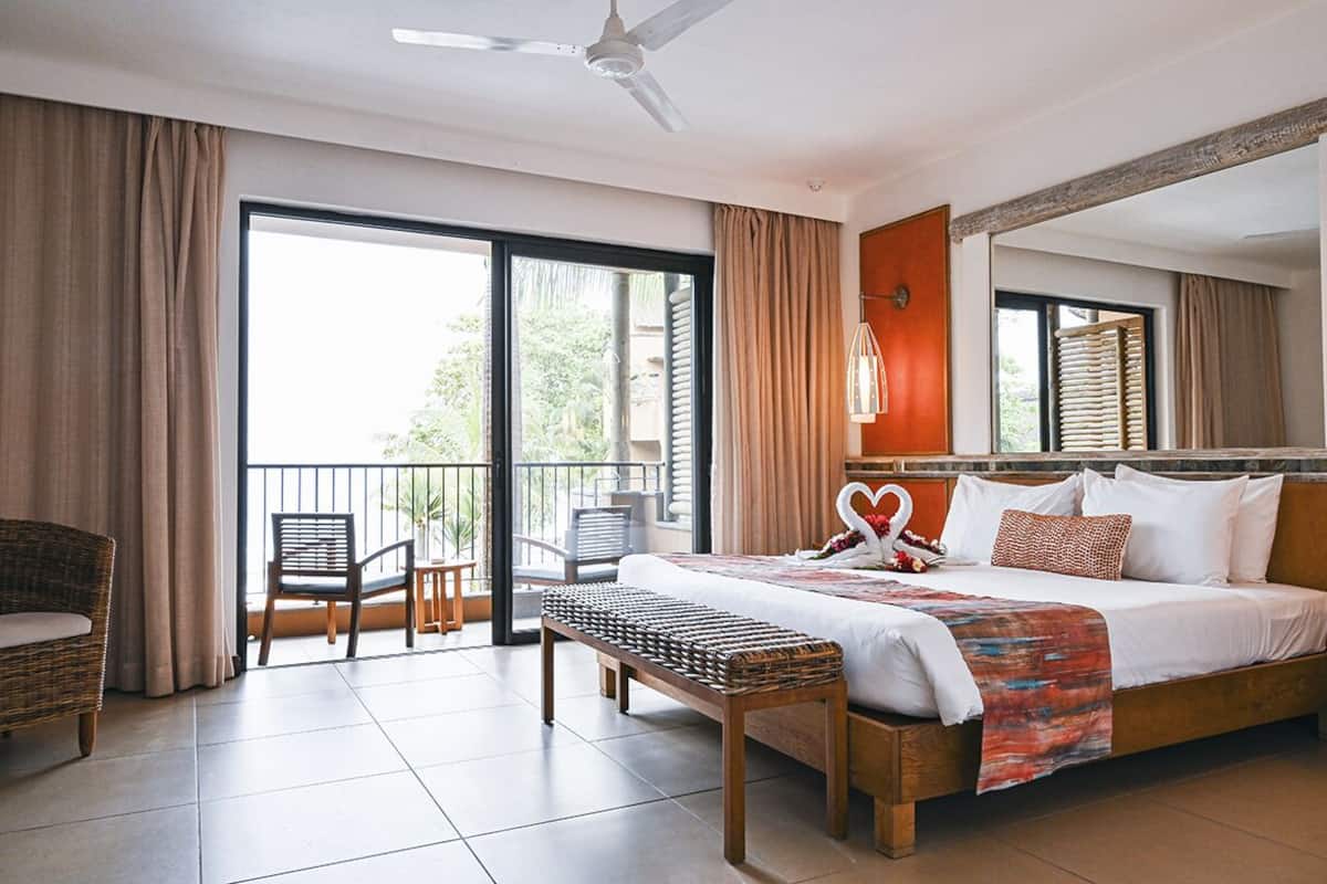 1 bedroom, premium bedding, minibar, in-room safe