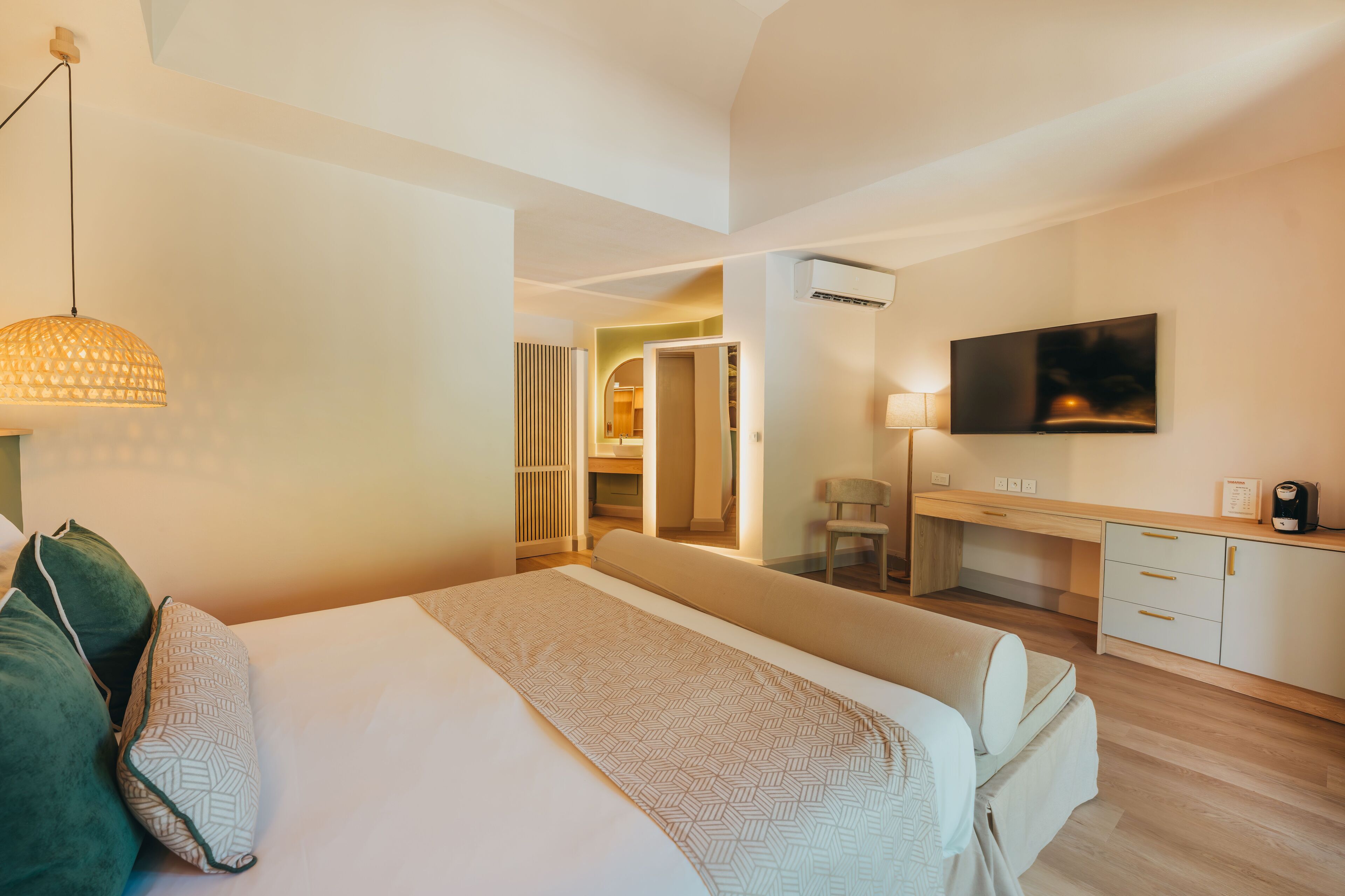 deluxe room, 1 king bed with sofa bed (deluxe beachfront room) | 1 bedroom, premium bedding, minibar, in-room safe