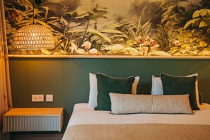 Deluxe Room, 1 King Bed with Sofa bed (Deluxe Beachfront Room)
