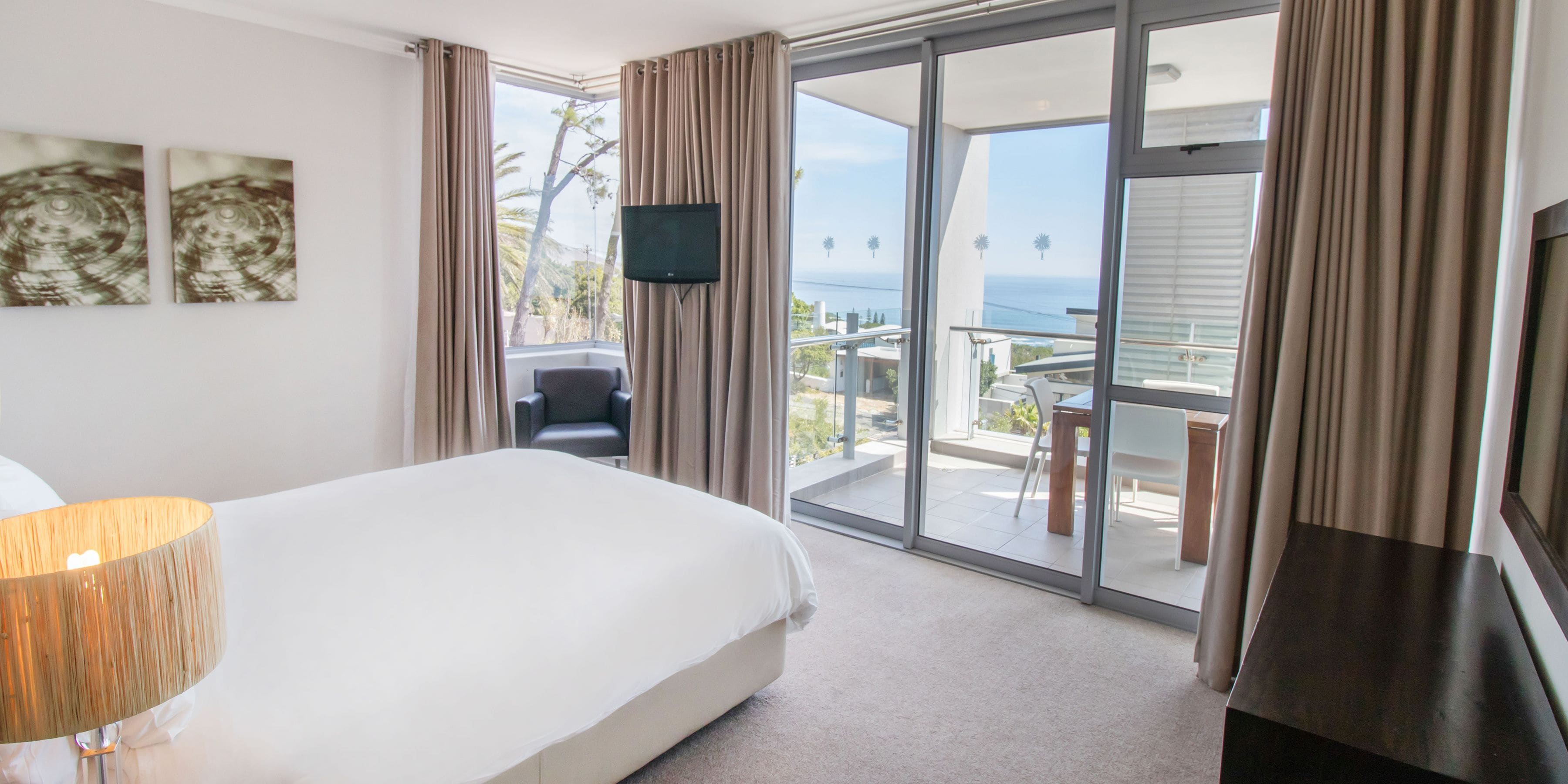 สแตนดาร์ดอพาร์ทเมนท์, 2 ห้องนอน | ตู้นิรภัยในห้องพัก, ห้องพักตกแต่งอย่างมีเอกลักษณ์, ตกแต่งพิเศษโดยเฉพาะ