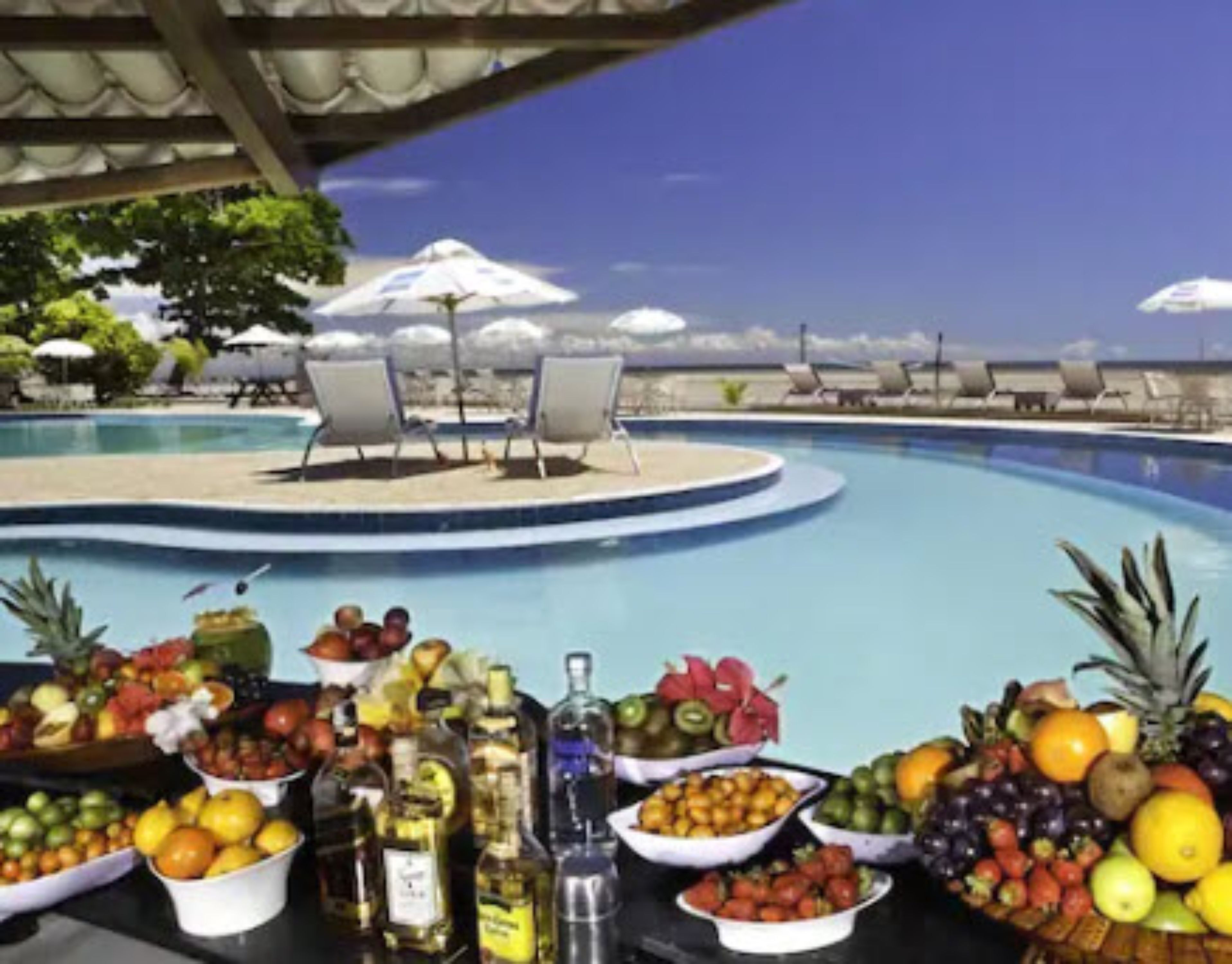 Bar junto a la alberca