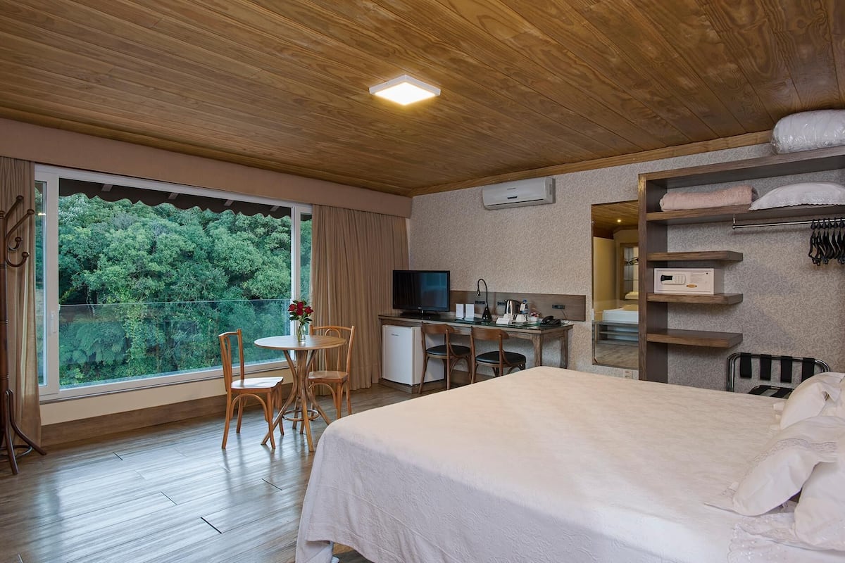 1 Schlafzimmer, Allergikerbettwaren, Minibar, Zimmersafe