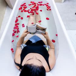 Salas de tratamiento para parejas, tratamientos corporales, aromaterapia
