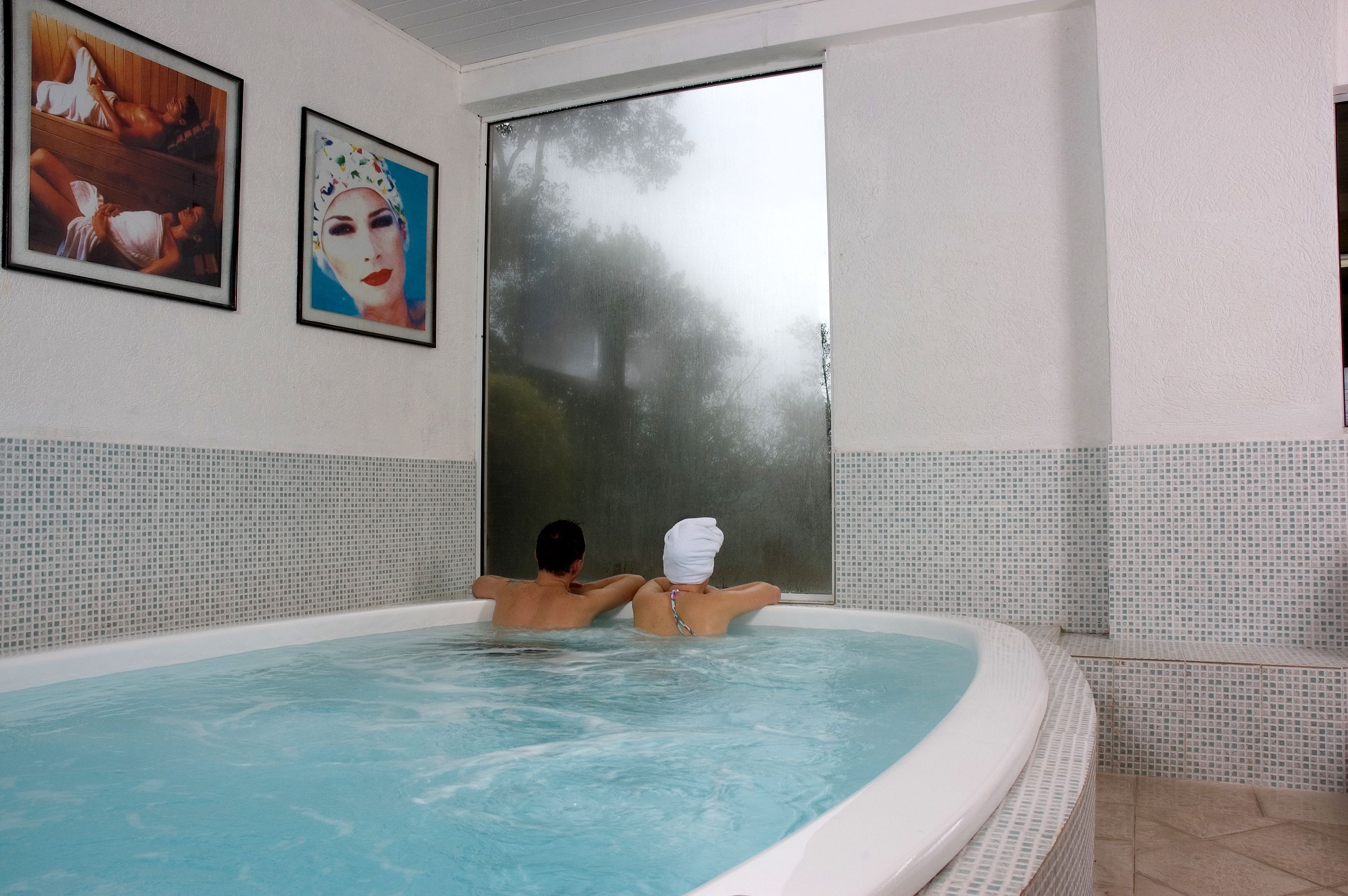 室内 SPA 浴缸