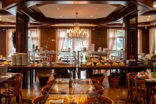 Petit déjeuner buffet compris tous les jours