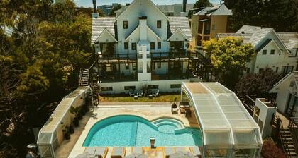 La GalerĂa - Hotel Boutique CarilĂł