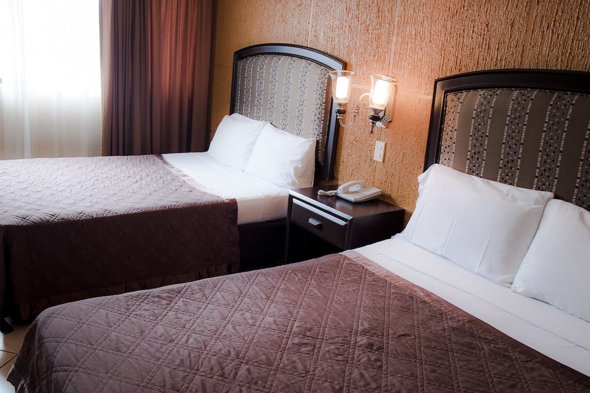 Economy Room