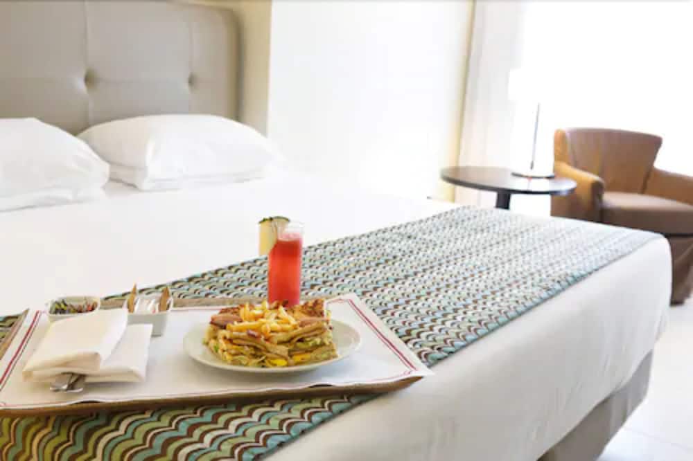 Mercure Salvador Pituba by null