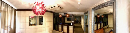 Maitrise Suites