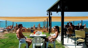 Privat strand i nærheten og buss til stranden (inkludert)