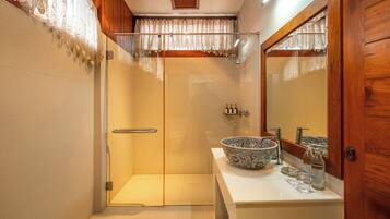 Grand Two Bedroom Residence Suite (Air Purifier) | Bathroom | Free toiletries, hair dryer, bathrobes, slippers