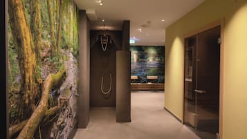 Couples treatment rooms, Thai massages, massages
