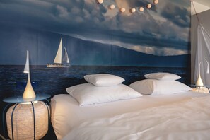 Suite Design (Sailing) | Literie hypoallergénique, minibar, coffre-fort, bureau