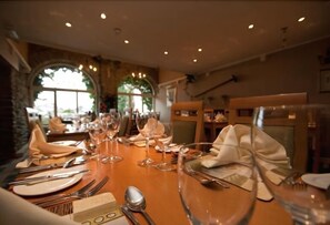 Der serveres morgenmad, frokost, aftensmad og italienske retter 