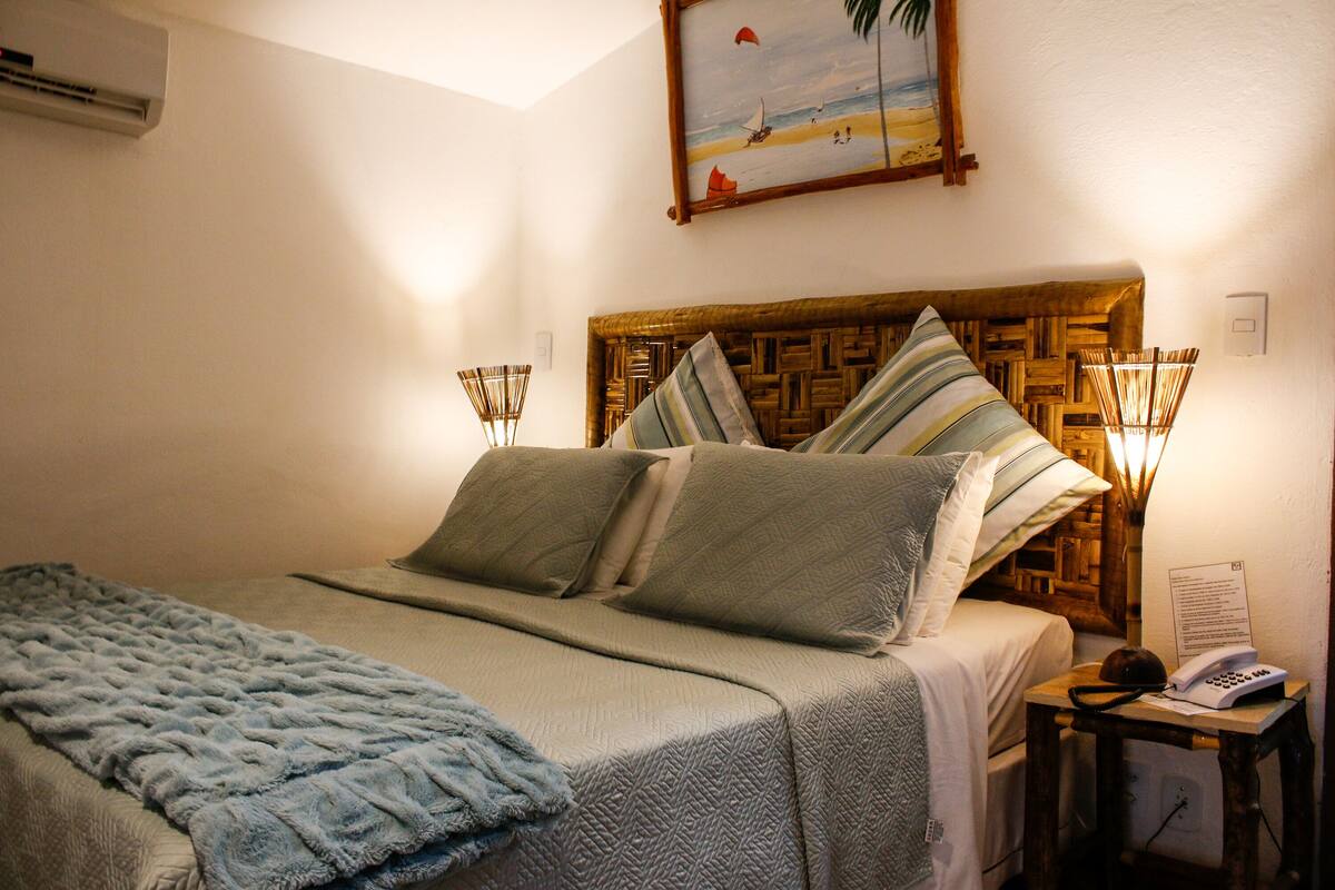 Beach Deluxe Conjugado | Frigobar, cofres nos quartos, cortinas blackout, roupa de cama