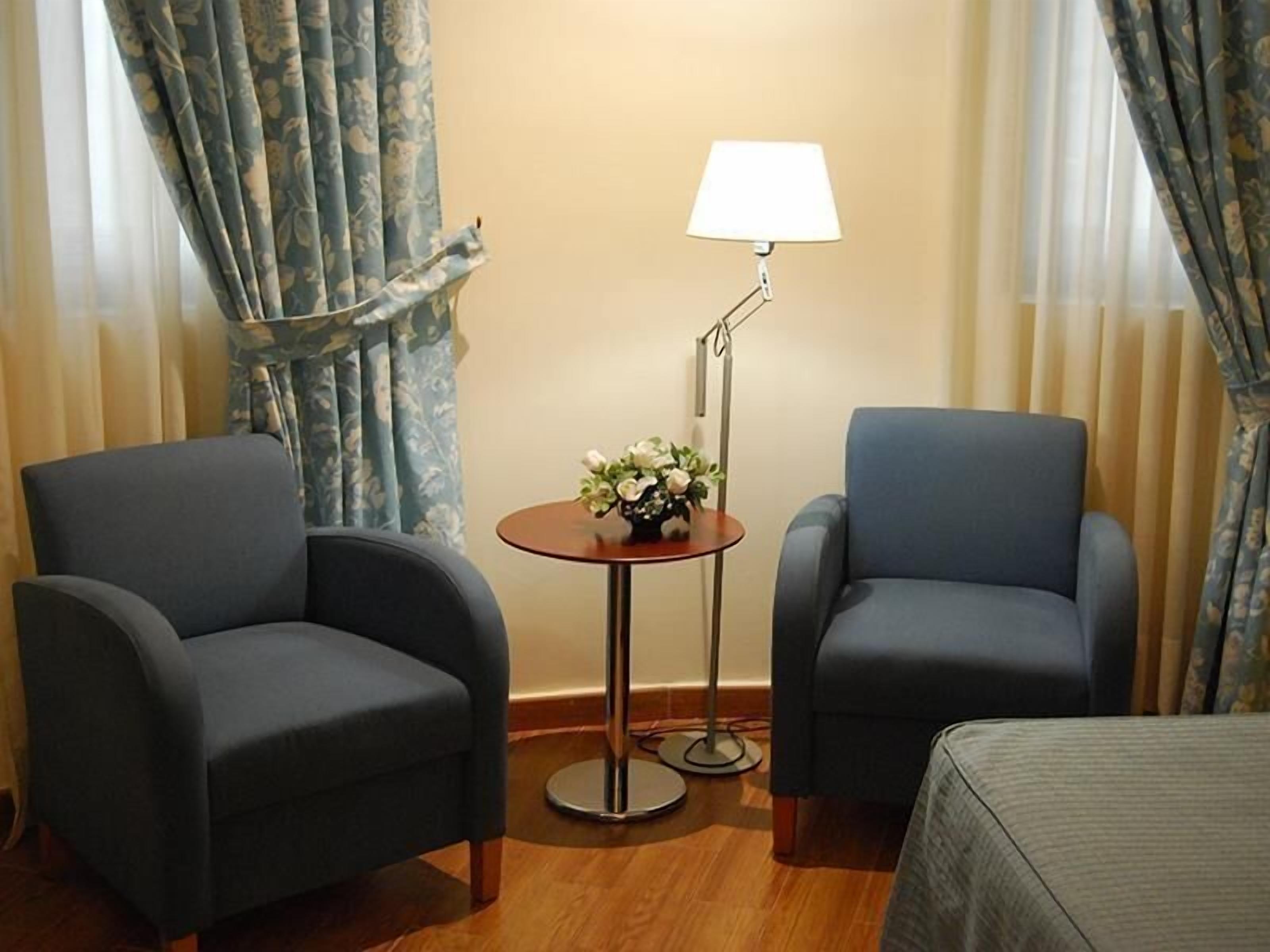 minibar, in-room safe, desk, laptop workspace