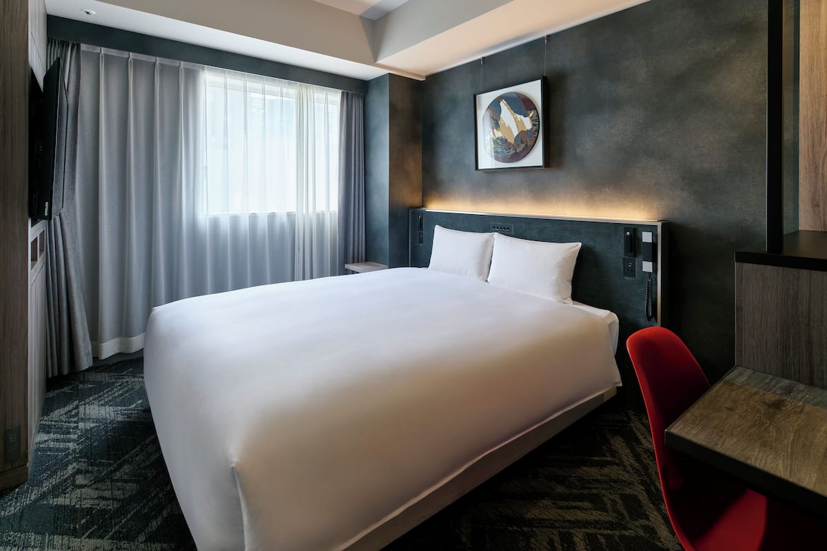 Down comforters, in-room safe, blackout drapes, iron/ironing board