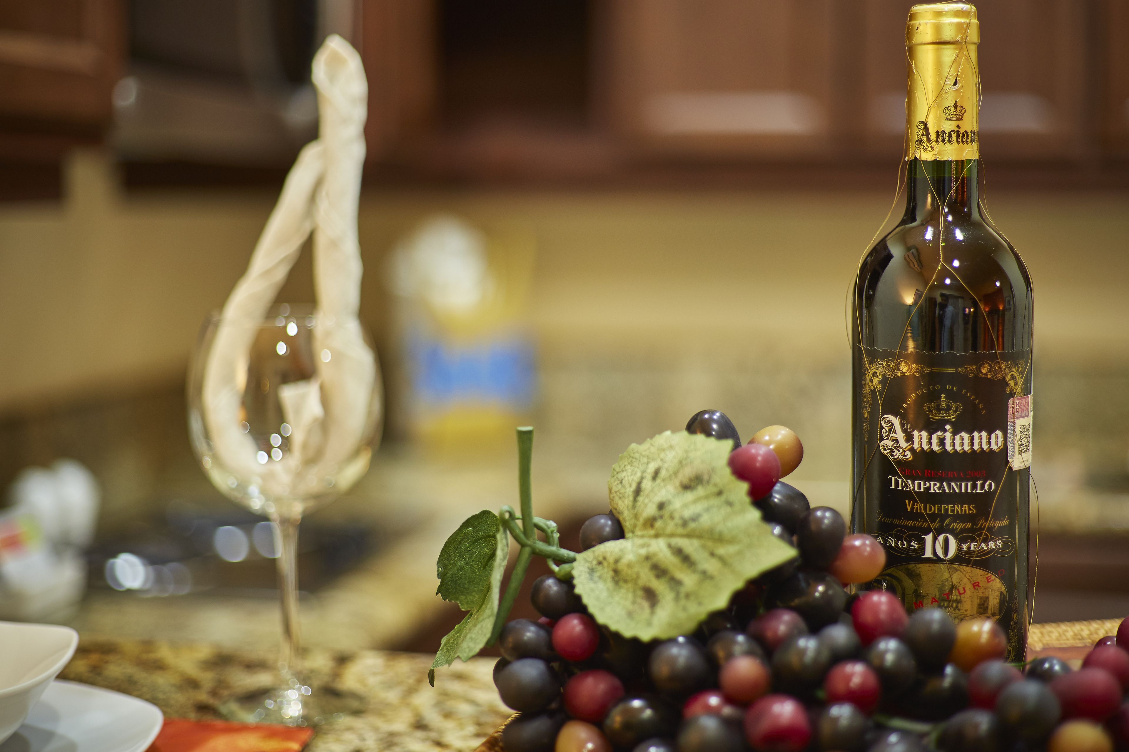 classic twin room | in-room safe, individually decorated, individually furnished, desk