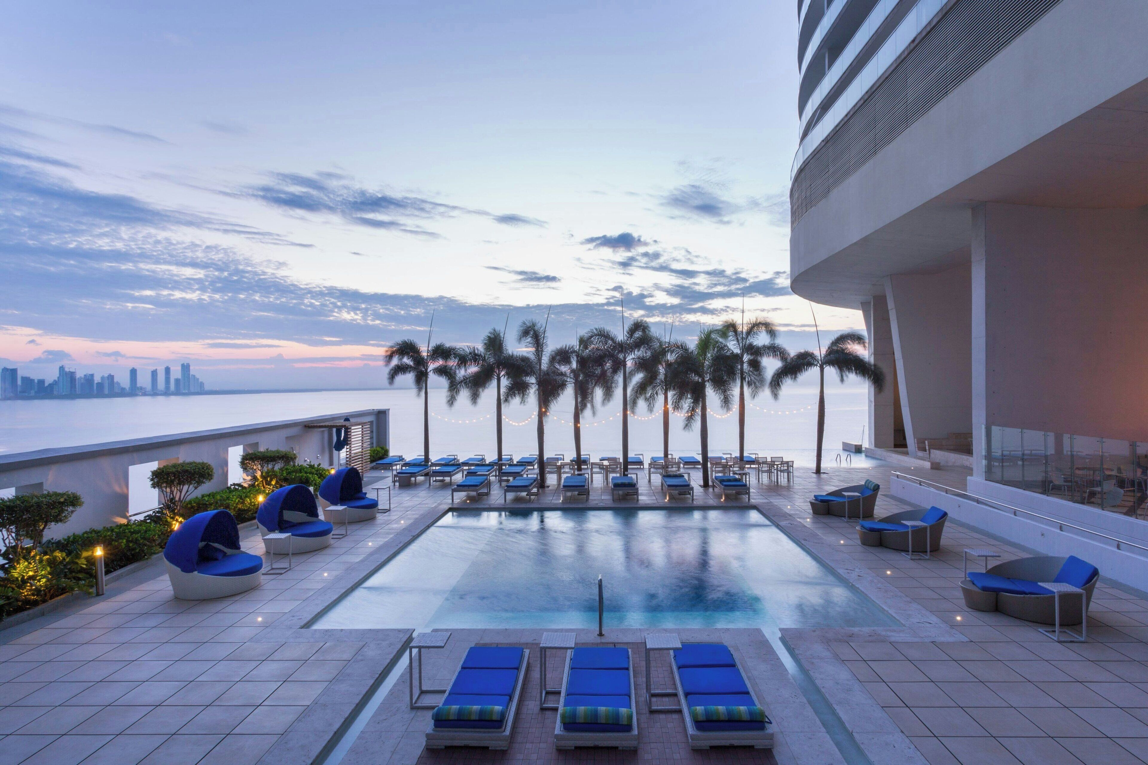 4 outdoor pools, free pool cabanas, pool umbrellas