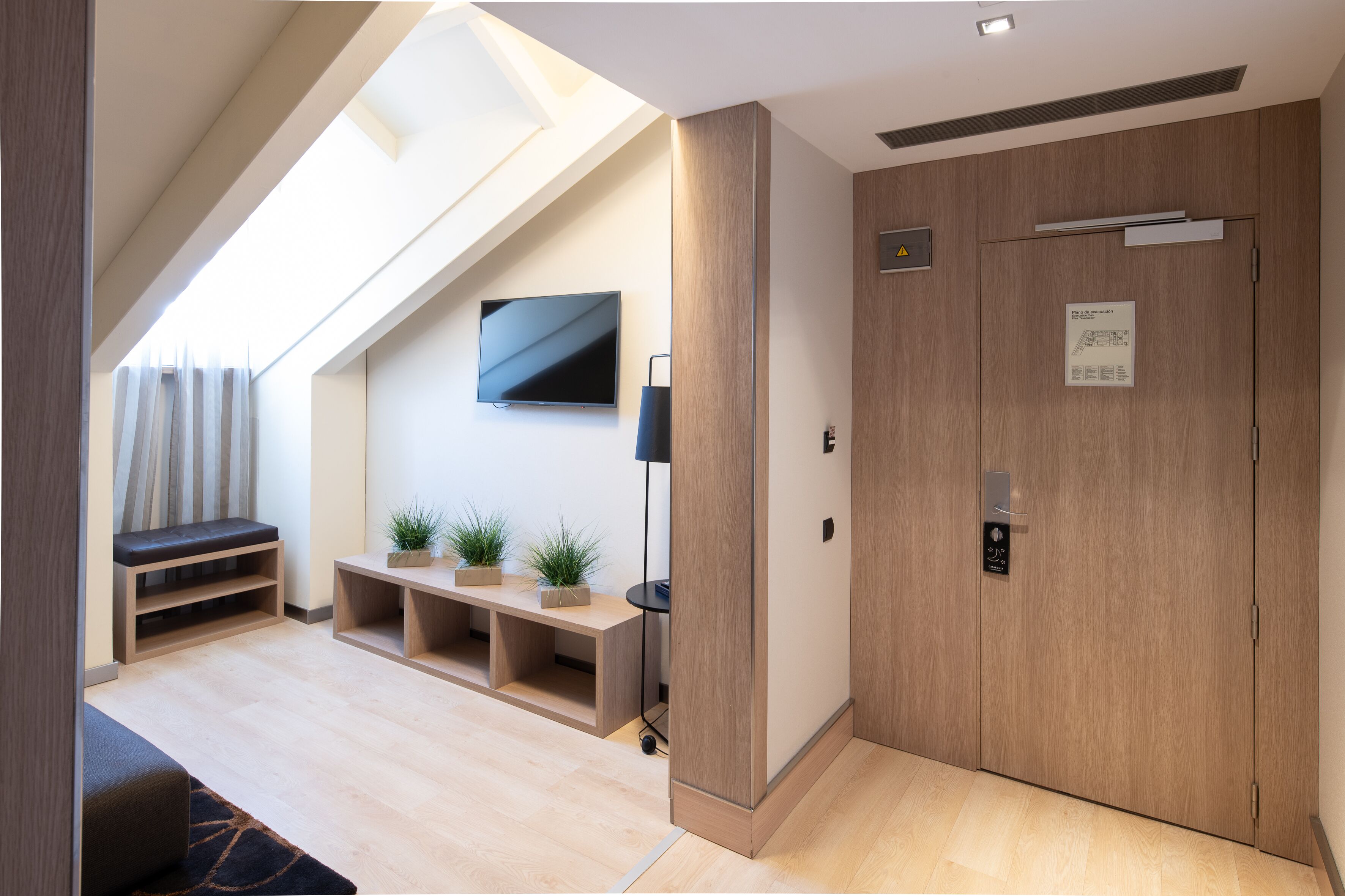 1 bedroom, minibar, in-room safe, desk