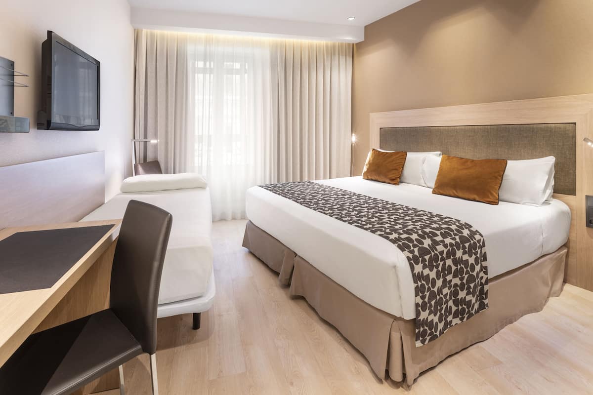 1 bedroom, minibar, in-room safe, desk
