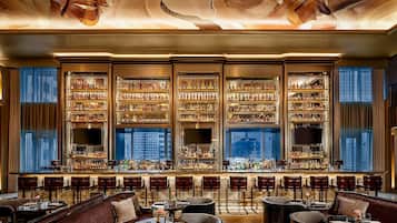 Cocktail bar