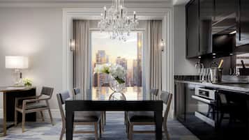 Suite, 1 Double Bed, City View | Egyptian cotton sheets, premium bedding, down comforters, pillowtop beds