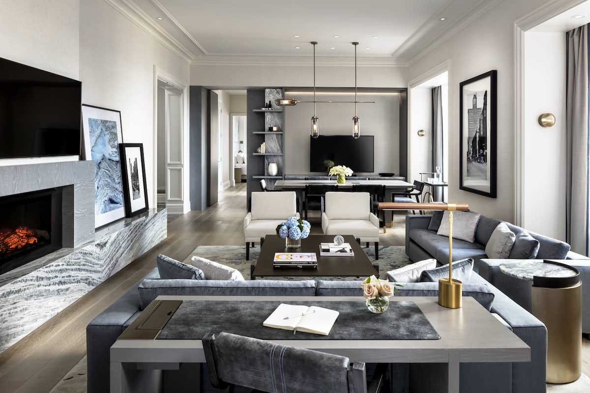 Suite, 2 chambres, vue sur la ville | Draps en coton égyptien, literie de qualité, couette en duvet