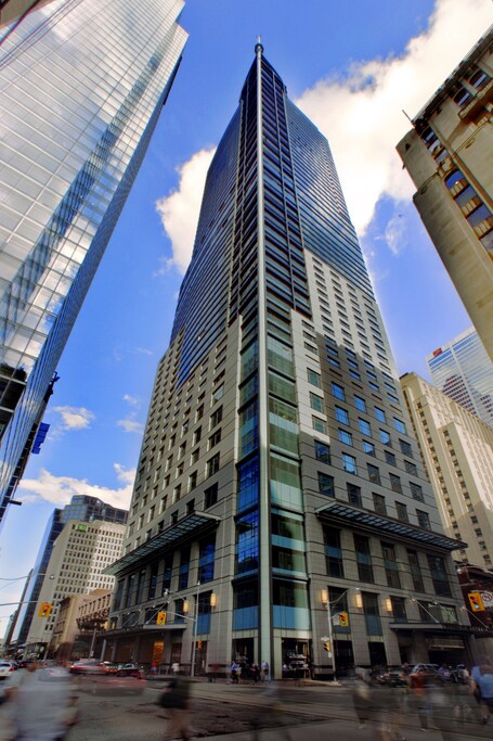 The St. Regis Toronto - Image 16