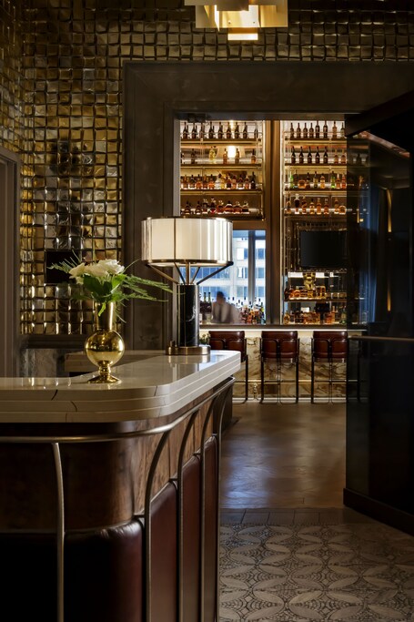 The St. Regis Toronto - Image 19