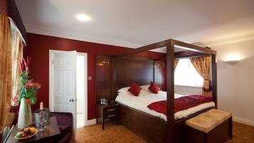 Iron/ironing board, cribs/infant beds, rollaway beds, free WiFi